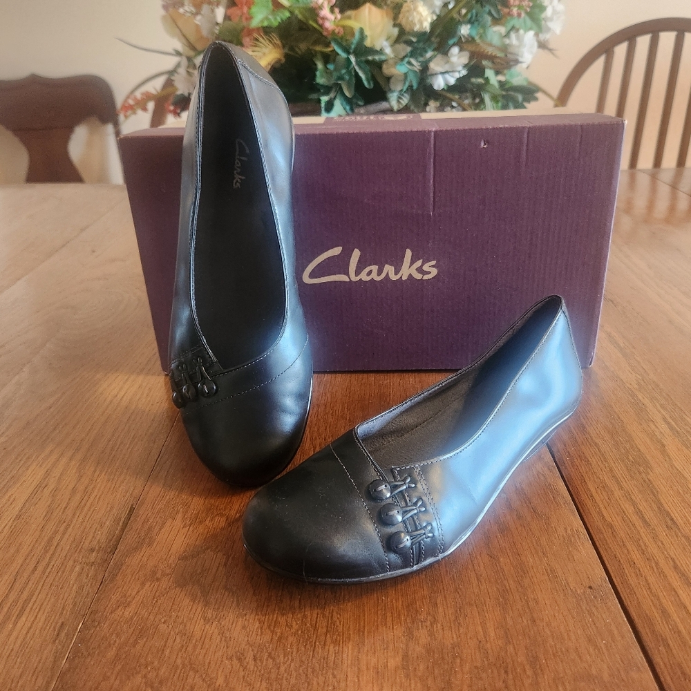 Clarks Women's Black Leather Slip On Comfort Flats Loafers 8M